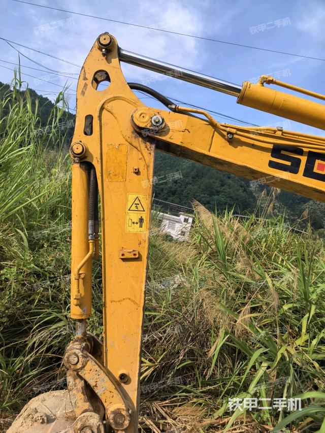 小臂整体左后（工作和回转装置）