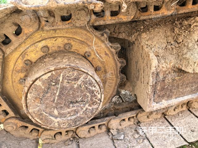 左導(dǎo)向輪（行走機(jī)構(gòu)）