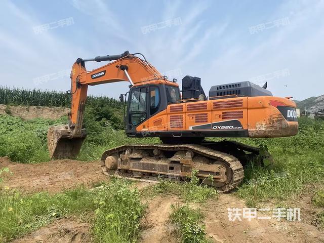 斗山DX520LC-9C挖掘机