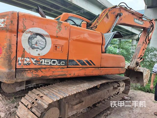 整機右后45°(整機外觀) 整機右后45°(整機外觀)