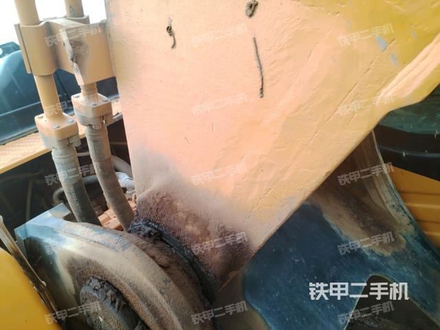 大臂根部?斜視(工作和回轉裝置) 大臂根部?斜視(工作和回轉裝置)
