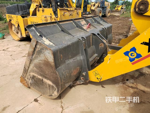 工作裝置整體(整機外觀及大件) 工作裝置整體(整機外觀及大件)