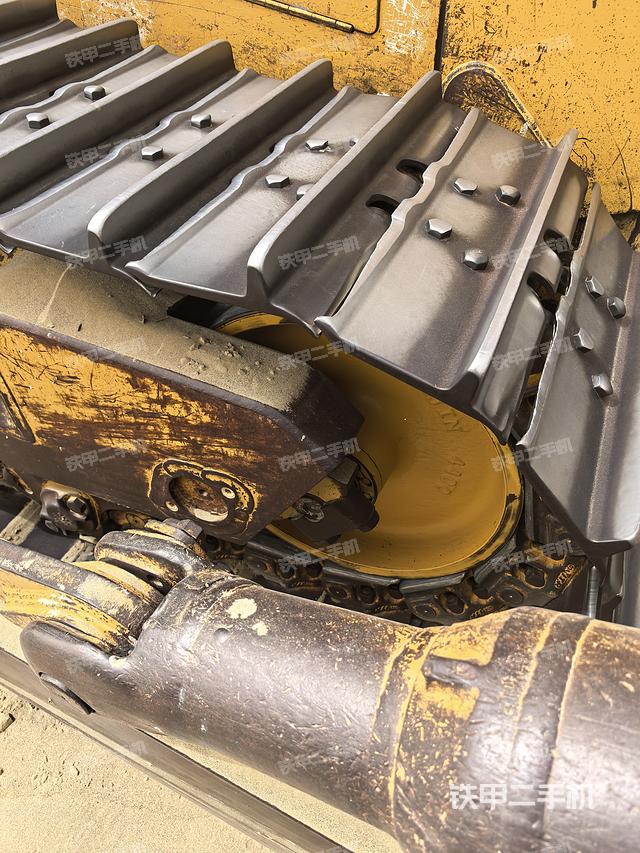 整机右后45°（设备外观及核心部件）