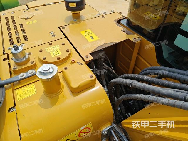 大臂整體?右側(cè)(工作和回轉(zhuǎn)裝置) 大臂整體?右側(cè)(工作和回轉(zhuǎn)裝置)