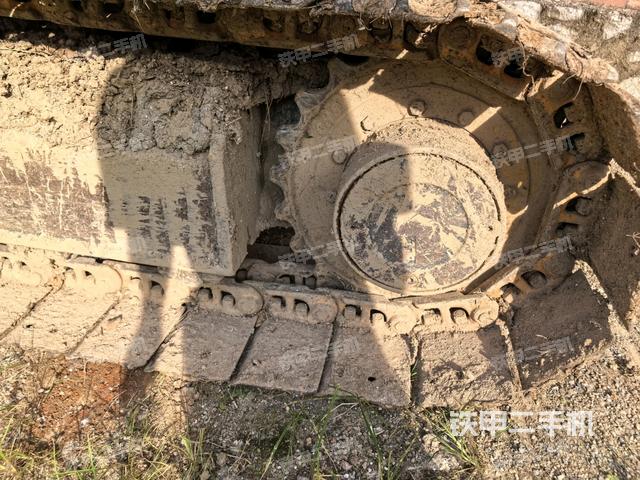 左側(cè)履帶整體?（行走機(jī)構(gòu)）