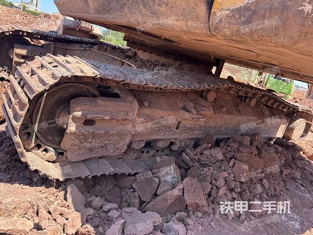 左驅(qū)動輪(行走機構(gòu)) 左驅(qū)動輪(行走機構(gòu))