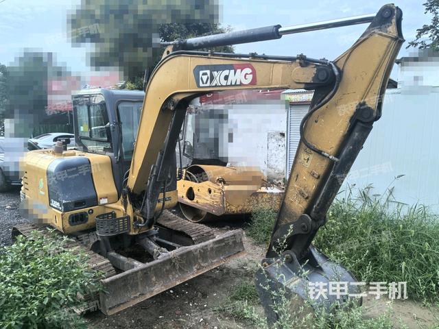 右前45(整機(jī)外觀) 右前45(整機(jī)外觀)