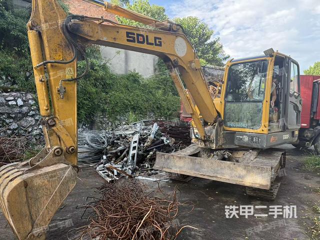 山東臨工E660FL挖掘機(jī)