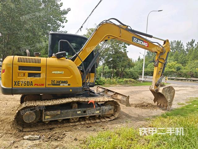 右后45(整機(jī)外觀) 右后45(整機(jī)外觀)