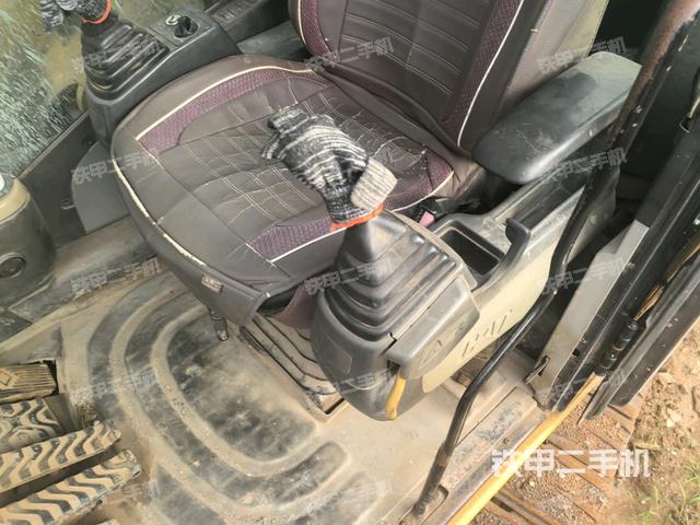 后窗玻璃角標(biāo)(駕駛室部分) 后窗玻璃角標(biāo)(駕駛室部分)