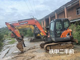 汉中斗山DX55-9C挖掘机实拍图片