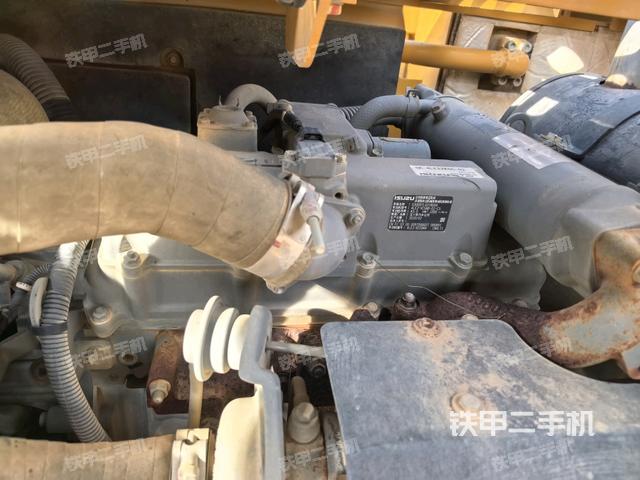 發(fā)動(dòng)機(jī)室（上車(chē)部件）