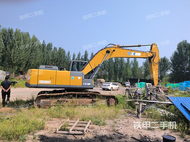 徐工XE265C挖掘机