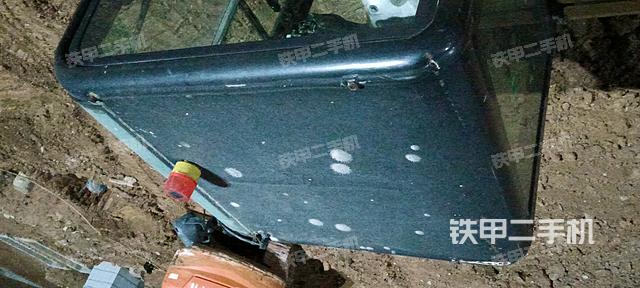 驾驶室顶部（整机外观）