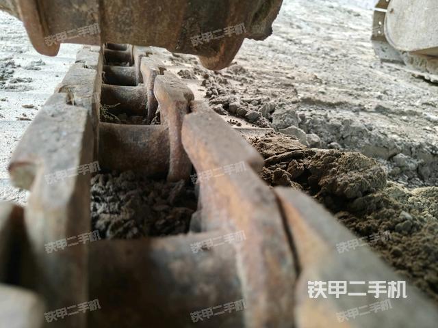 右側行走馬達蓋板(行走機構) 右側行走馬達蓋板(行走機構)