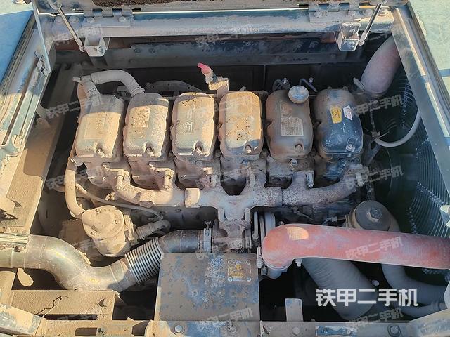 發(fā)動(dòng)機(jī)整體俯視(整機(jī)外觀) 發(fā)動(dòng)機(jī)整體俯視(整機(jī)外觀)