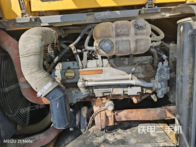 發(fā)動(dòng)機(jī)整體俯視(整機(jī)外觀) 發(fā)動(dòng)機(jī)整體俯視(整機(jī)外觀)