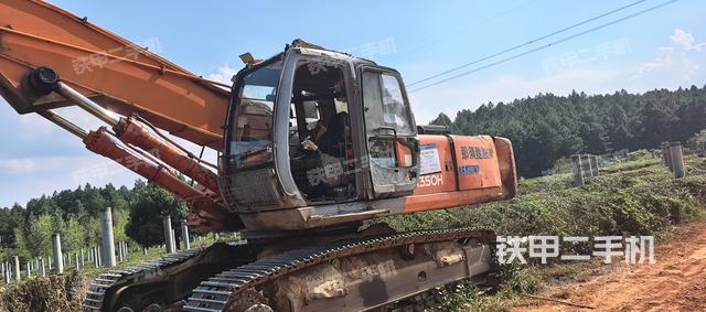 驾驶室整体（整机外观）