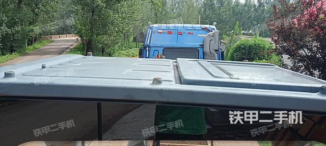 驾驶室顶部（整机外观）