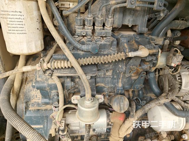 發(fā)動(dòng)機(jī)室(上車部件) 發(fā)動(dòng)機(jī)室(上車部件)