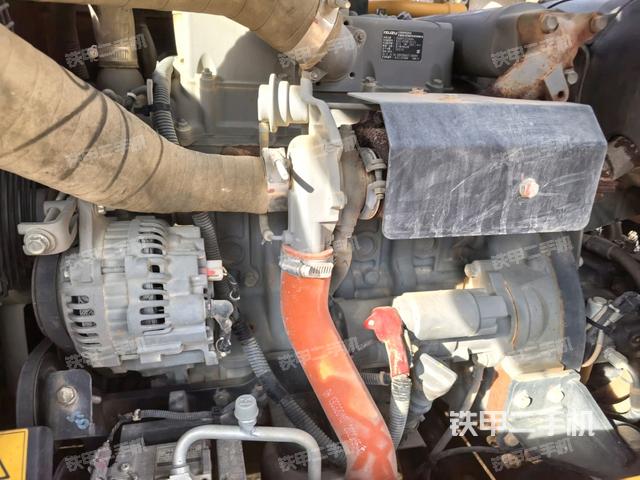 增壓器特寫(xiě)（上車(chē)部件）