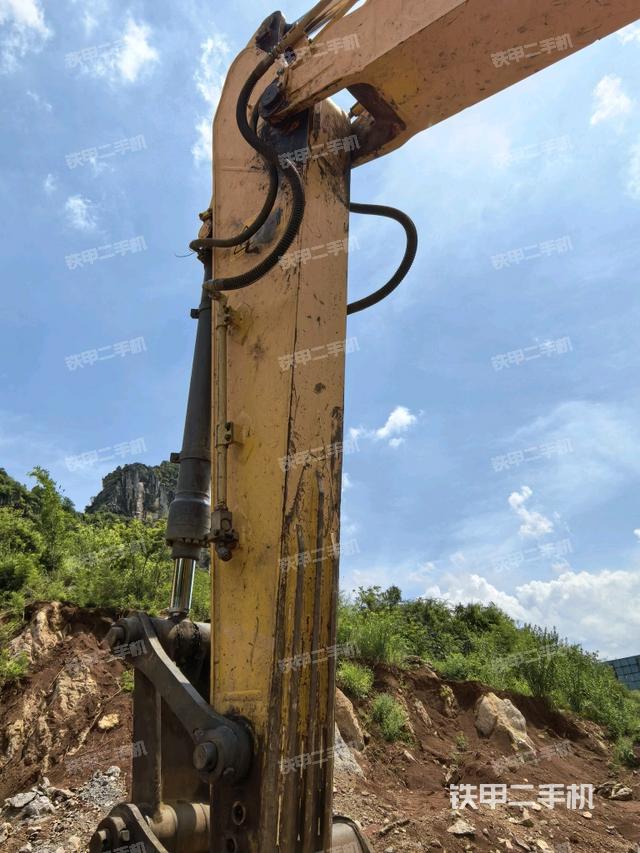 大臂整體?右側(cè)(工作和回轉(zhuǎn)裝置) 大臂整體?右側(cè)(工作和回轉(zhuǎn)裝置)
