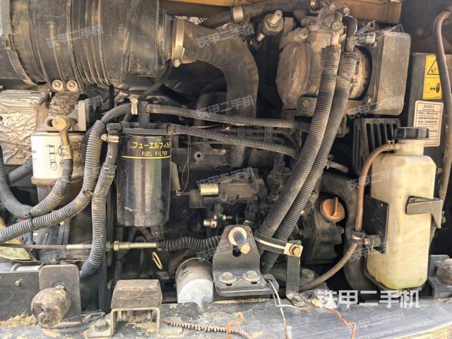 发动机室（上车部件）