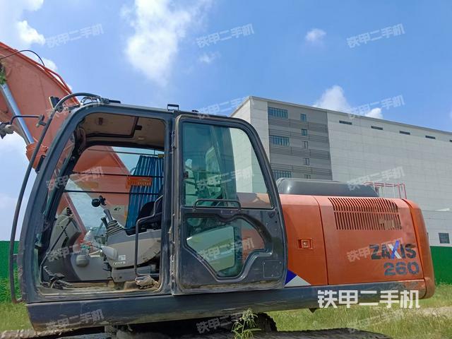 驾驶室整体（整机外观）