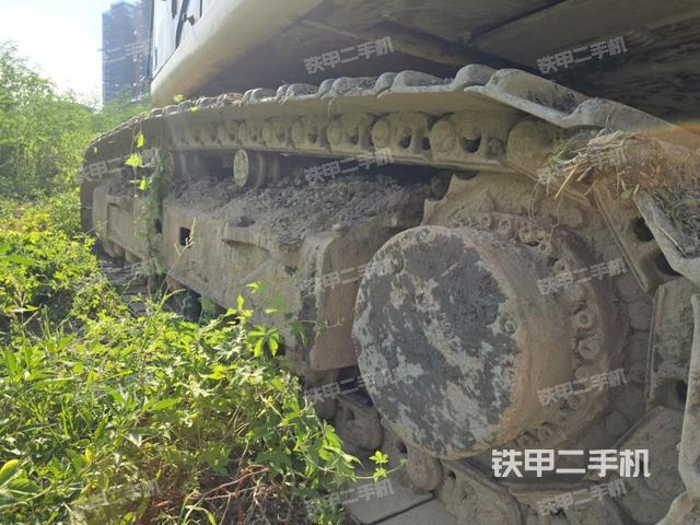 單側履帶整體(整機外觀) 單側履帶整體(整機外觀)
