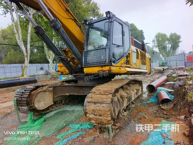柳工CLG948E挖掘机