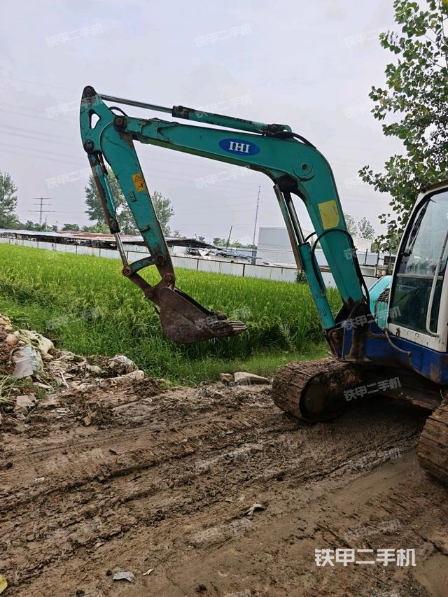 右后45(整機(jī)外觀) 右后45(整機(jī)外觀)