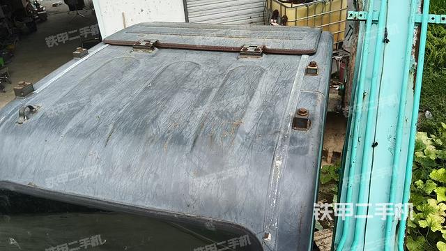 駕駛室頂部(整機外觀) 駕駛室頂部(整機外觀)