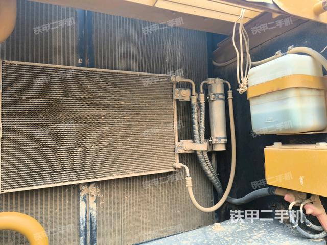 散熱器室(大件艙室) 散熱器室(大件艙室)