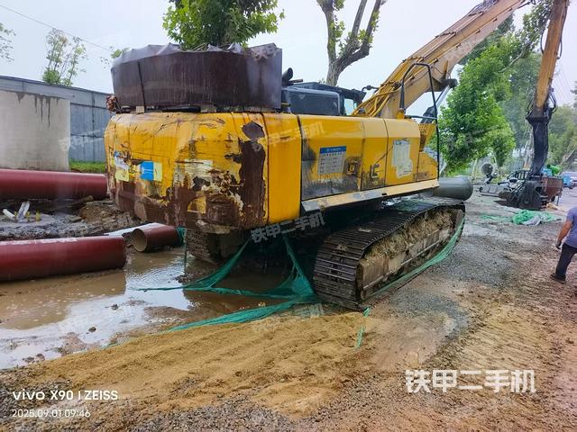 整機(jī)右后45°(整機(jī)外觀) 整機(jī)右后45°(整機(jī)外觀)