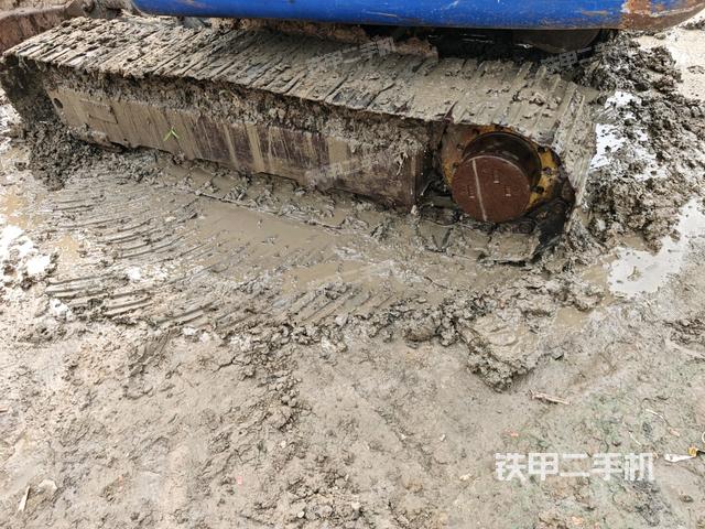 左側(cè)行走馬達(dá)蓋板(行走機(jī)構(gòu)) 左側(cè)行走馬達(dá)蓋板(行走機(jī)構(gòu))