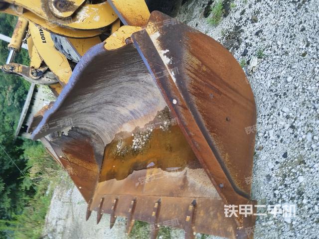 鏟斗前45°(工作裝置) 鏟斗前45°(工作裝置)