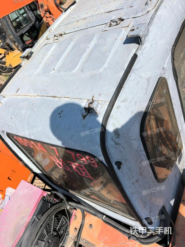 駕駛室頂部俯視(上車部件) 駕駛室頂部俯視(上車部件)
