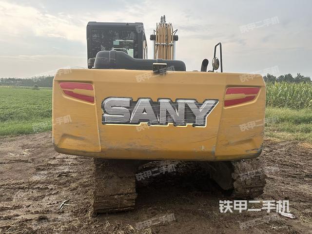 駕駛室頂部（整機(jī)外觀）