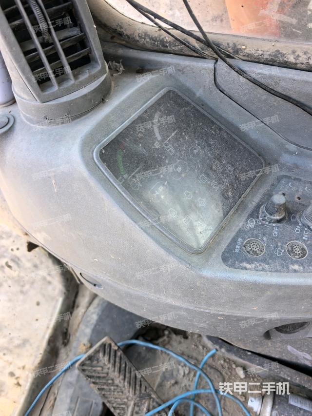 顯示屏?(駕駛室部分) 顯示屏?(駕駛室部分)