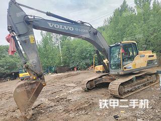 沃尔沃EC250DL挖掘机实拍图片