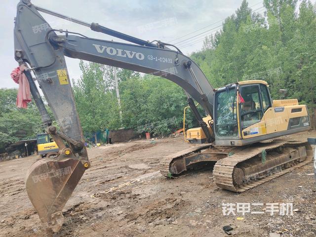 沃尔沃EC250DL挖掘机