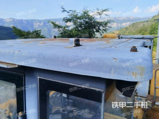 駕駛室頂部 外(駕駛室部分) 駕駛室頂部 外(駕駛室部分)