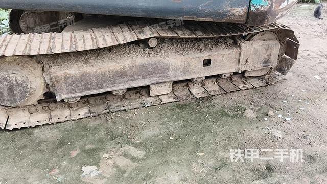 單側履帶整體(整機外觀) 單側履帶整體(整機外觀)