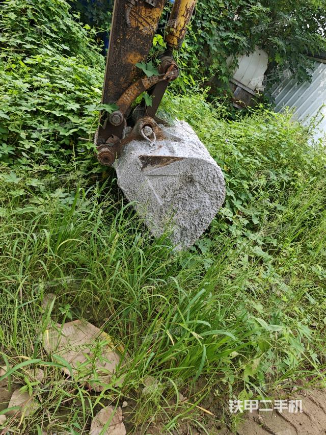 鏟斗45度(工作和回轉(zhuǎn)裝置) 鏟斗45度(工作和回轉(zhuǎn)裝置)