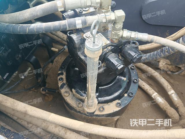 駕駛室頂部（整機(jī)外觀）