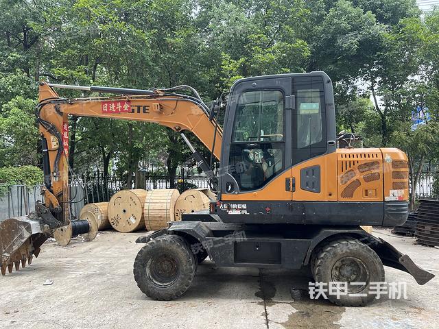 右后45(整機(jī)外觀) 右后45(整機(jī)外觀)
