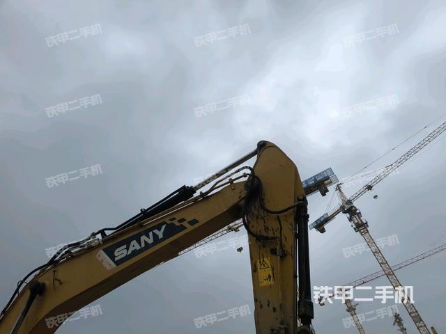 小臂整體右前(工作和回轉(zhuǎn)裝置) 小臂整體右前(工作和回轉(zhuǎn)裝置)
