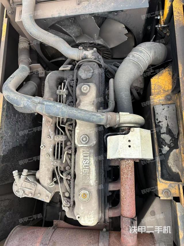 發(fā)動機(jī)整體俯視(整機(jī)外觀) 發(fā)動機(jī)整體俯視(整機(jī)外觀)