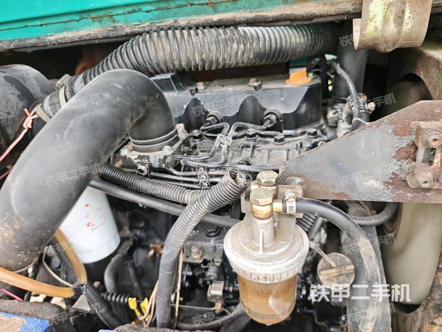 回轉(zhuǎn)馬達(dá)(上車(chē)部件) 回轉(zhuǎn)馬達(dá)(上車(chē)部件)