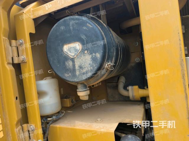 液壓泵斜45?左(大件艙室) 液壓泵斜45?左(大件艙室)